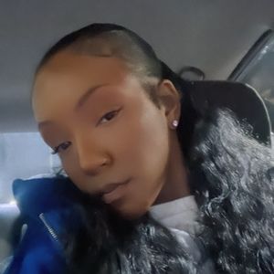 Meet your Posher, Marissa